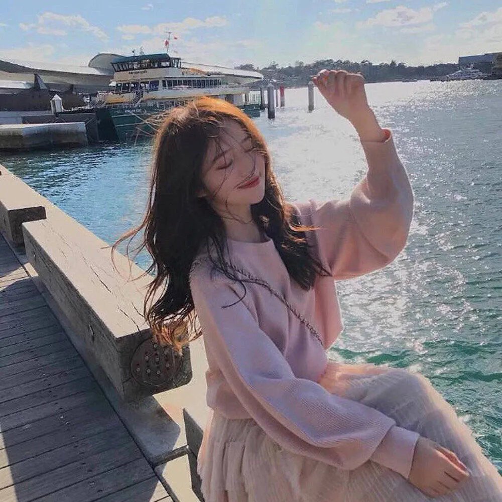 司令宠妾灭妻，我转身出府嫁少帅